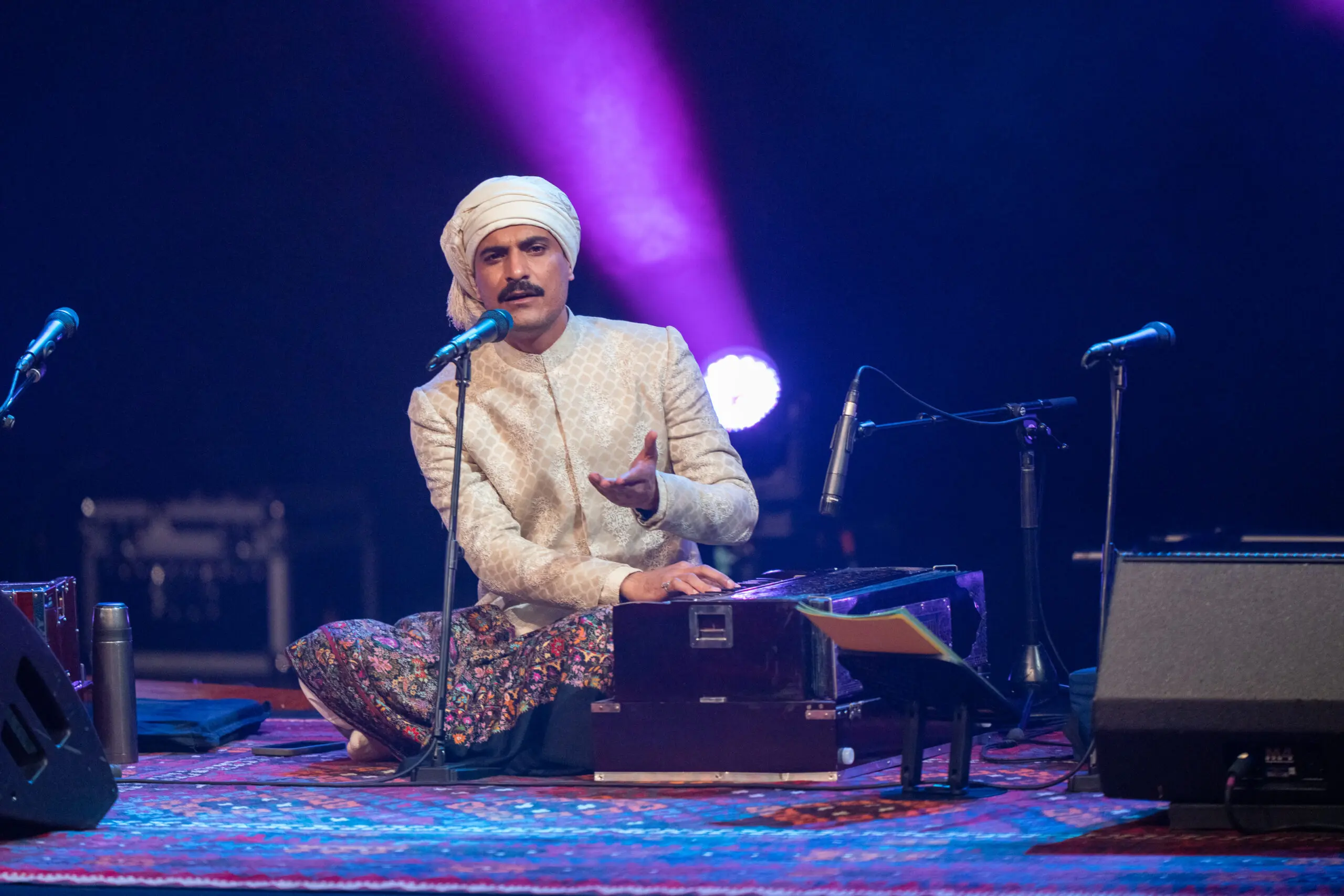 An Introduction to Qawwali: the music of the Sufi mystics 